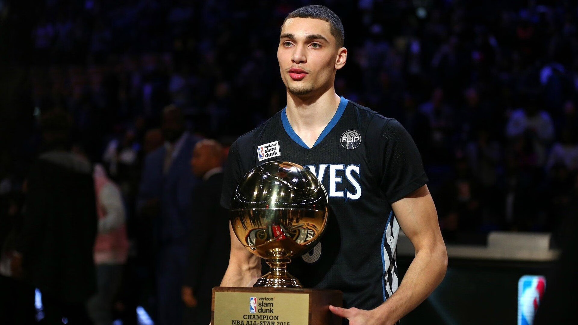 Kering-中国男篮调整阵容适应比赛节奏，中国男篮蓝队