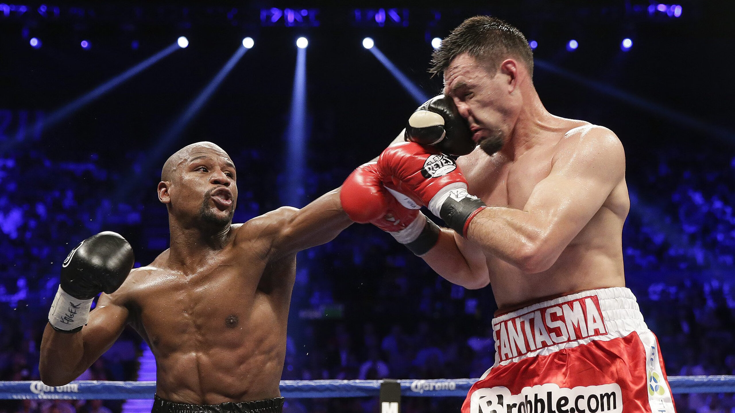 NBA历史最震撼的10次逆天表现，nba历史最强前十名